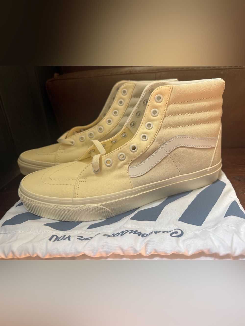 Vans High Top Sneakers in Marshmellow